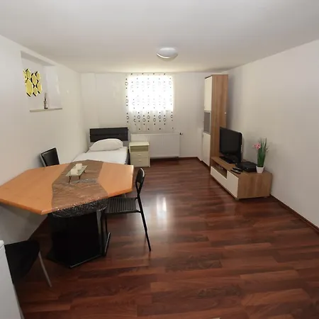 Ab Objekt 12 Apartment Ostfildern